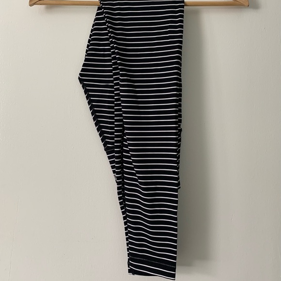 Lululemon Leggings - Picture 2 of 4